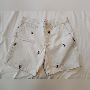 Gap khaki shorts